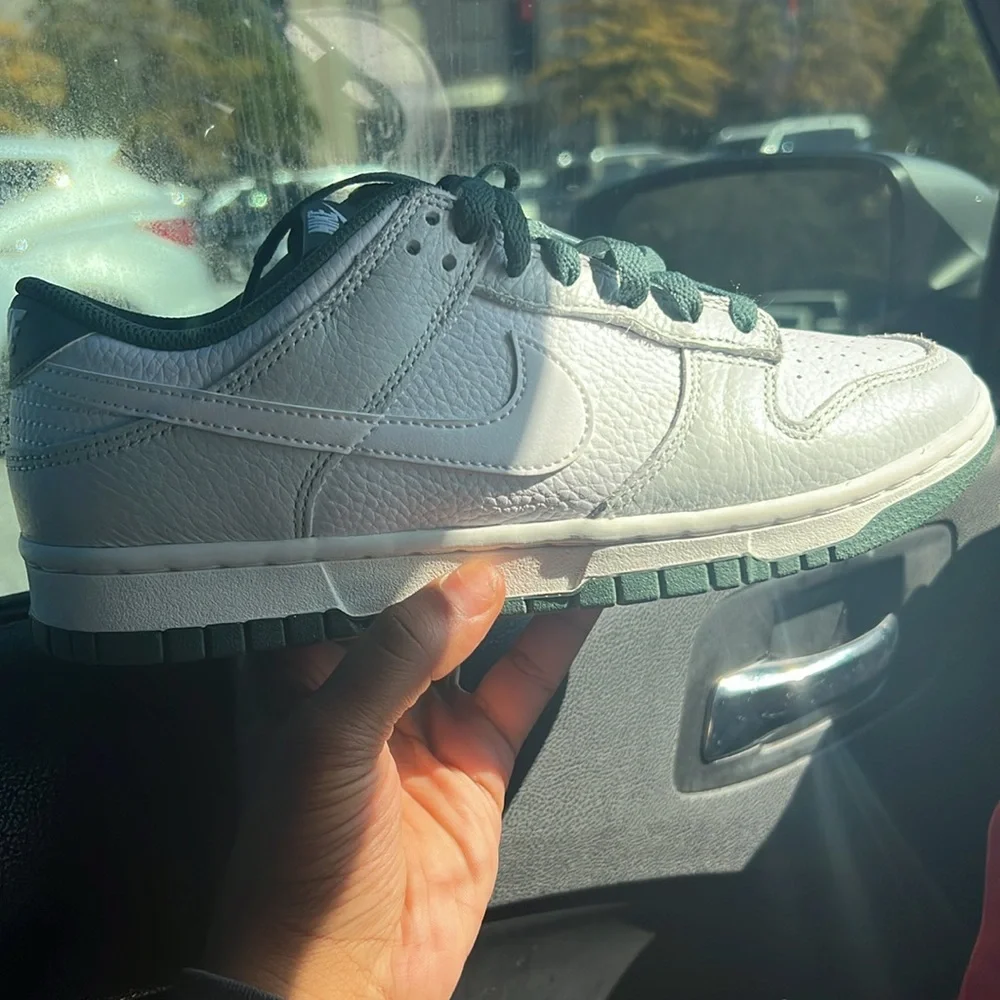 nike dunk( white grey and green) - Picture 2 of 3